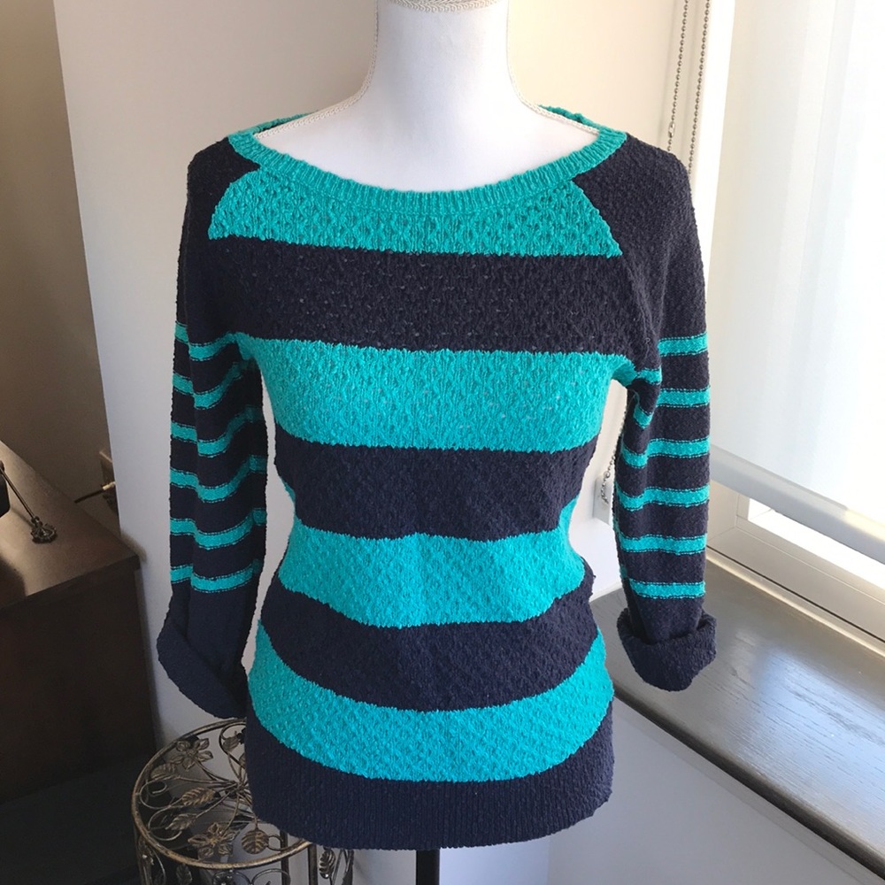 LOFT like new sweater